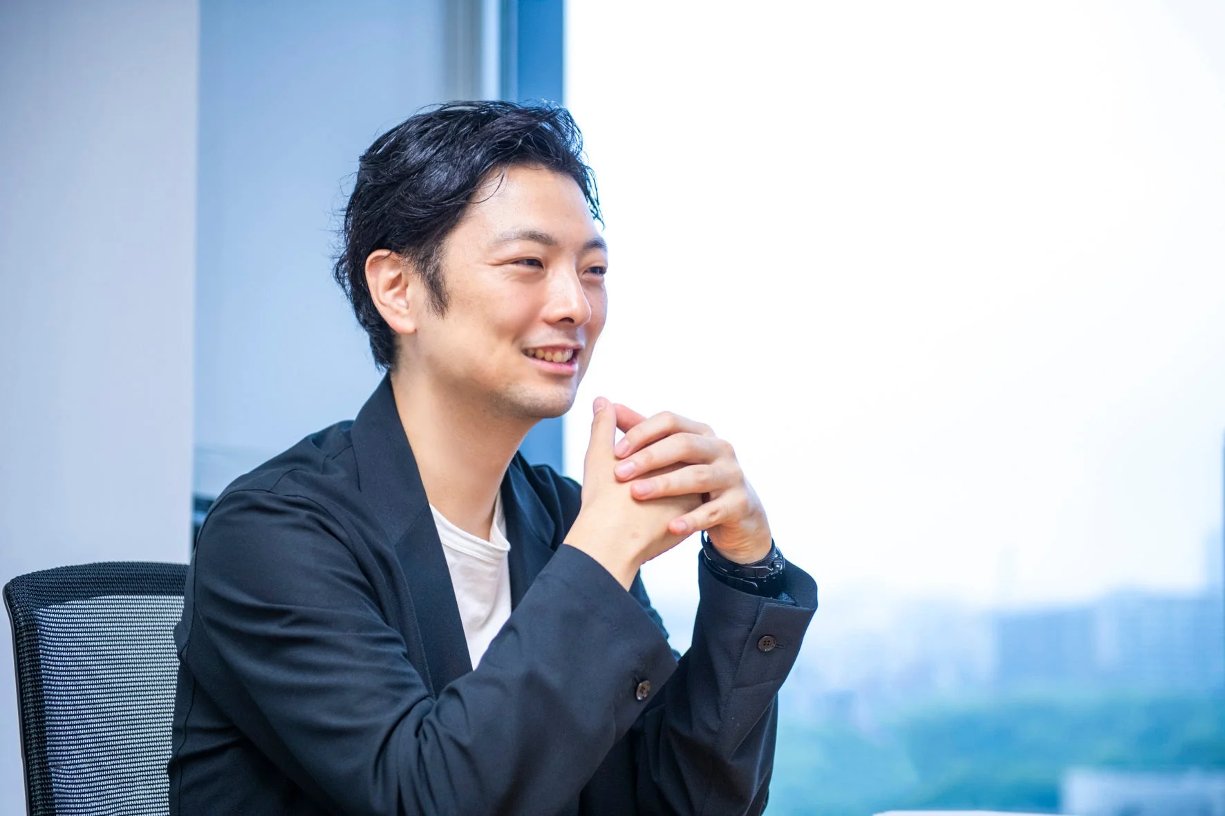 ボンディッシュ株式会社 代表取締役 上形 秀一郎氏のポートレート