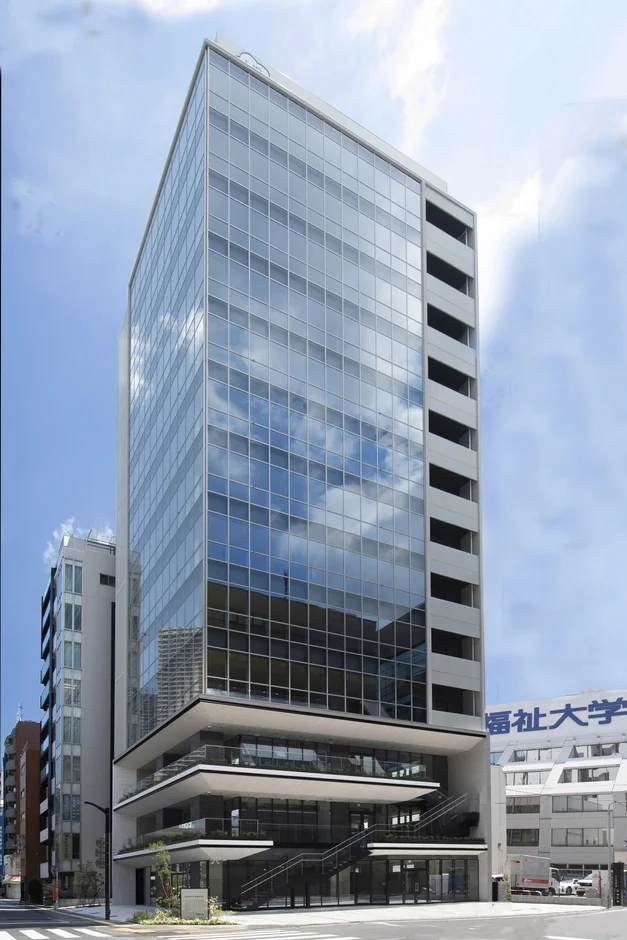 Commune Plazaが入居する高層ビル
