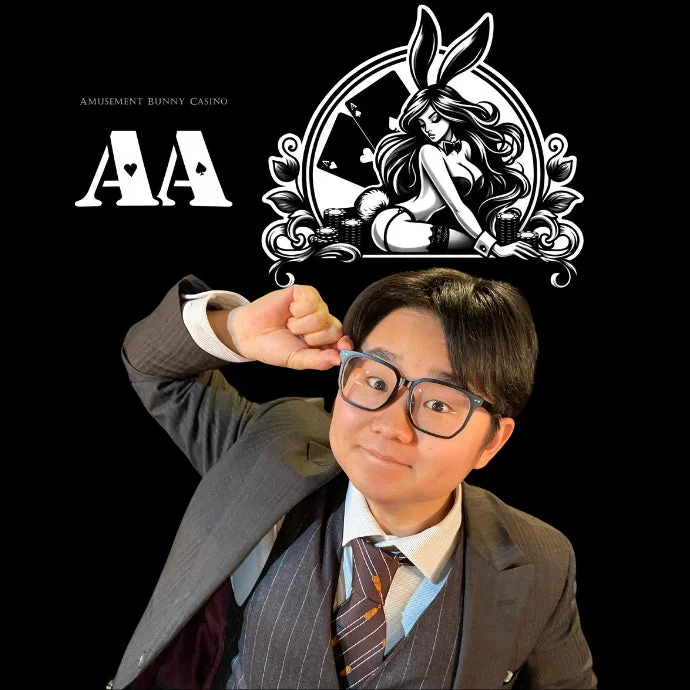 支配人Neo氏とカジノロゴ
